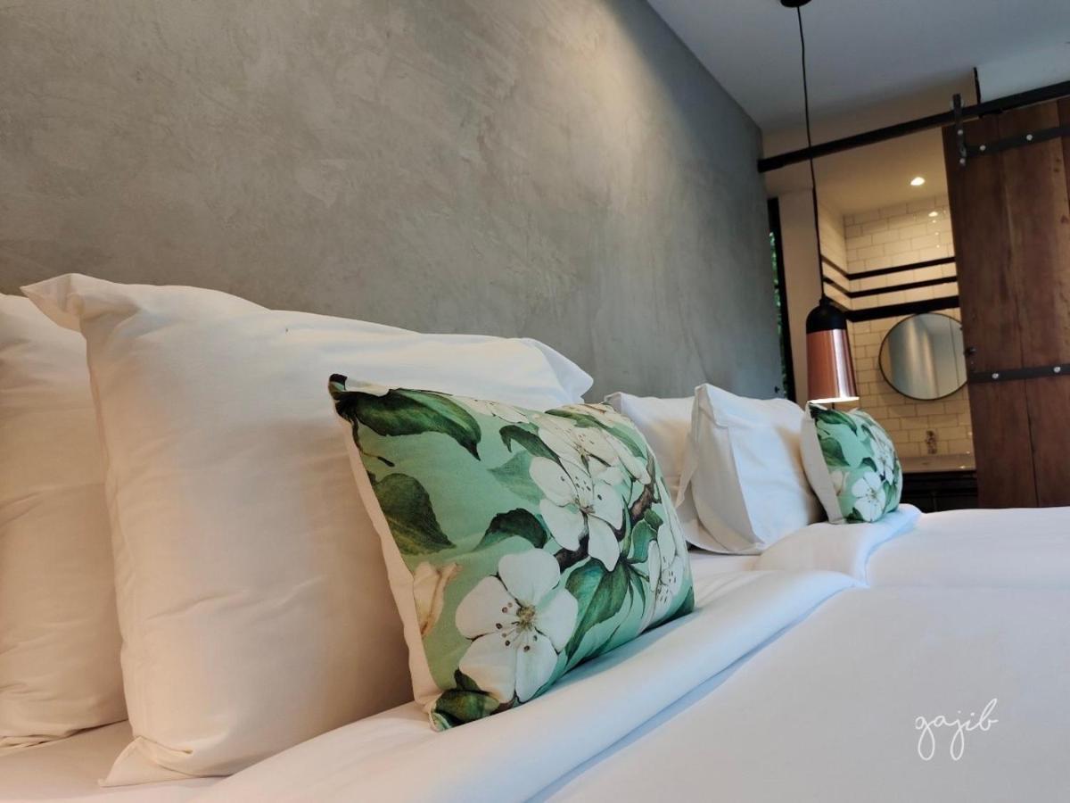 Gajib Bed&Breakfast Amphawa Ngoại thất bức ảnh