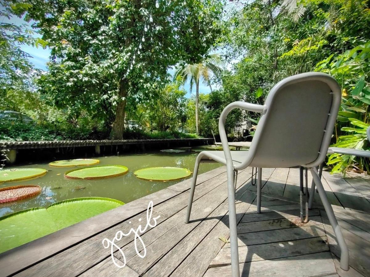 Gajib Bed&Breakfast Amphawa Ngoại thất bức ảnh