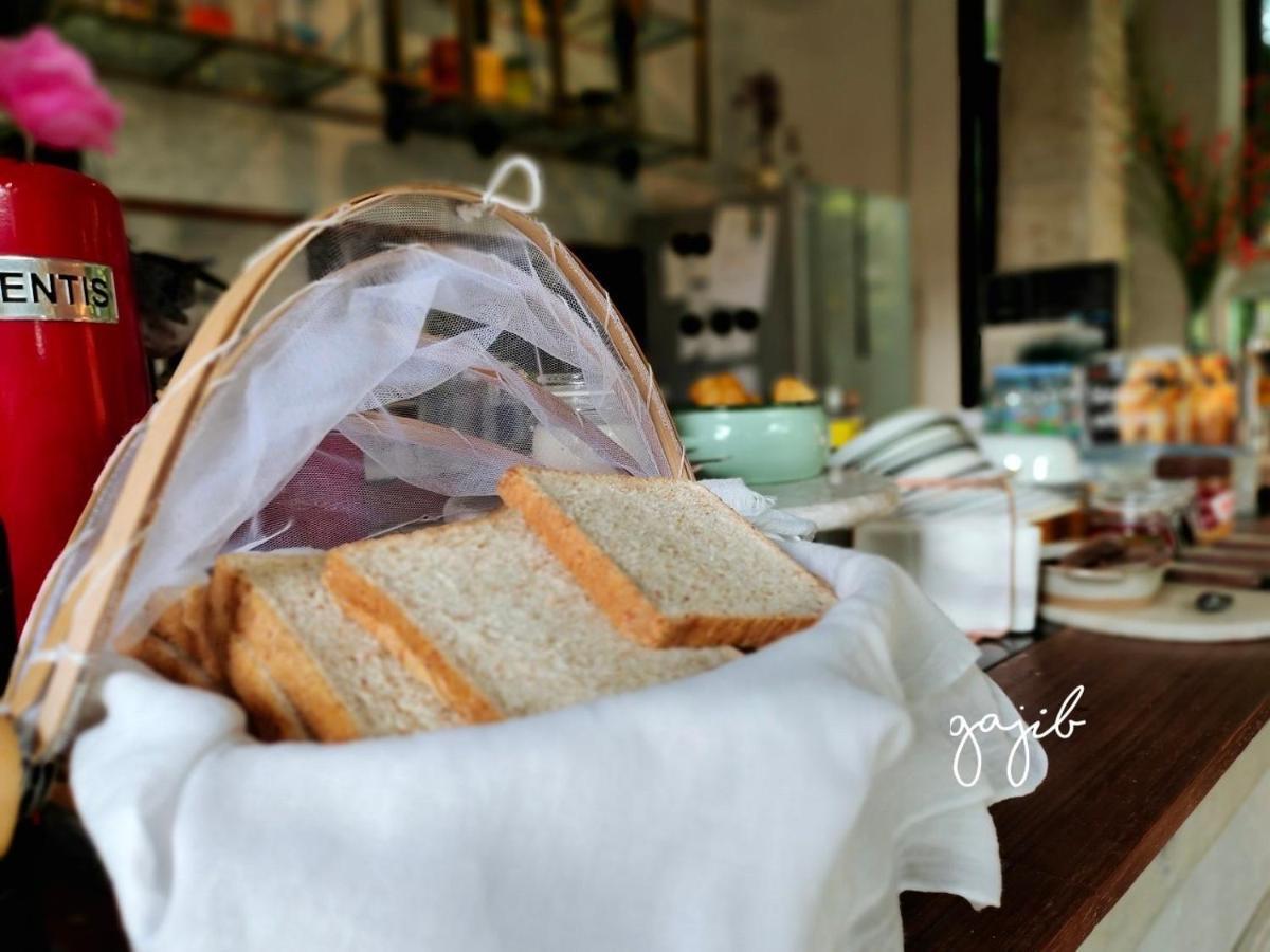 Gajib Bed&Breakfast Amphawa Ngoại thất bức ảnh