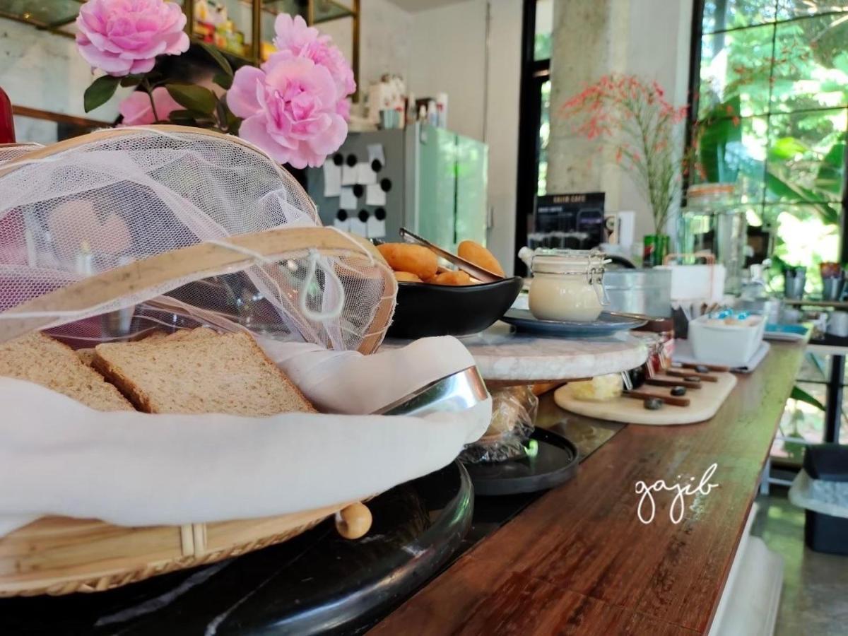 Gajib Bed&Breakfast Amphawa Ngoại thất bức ảnh