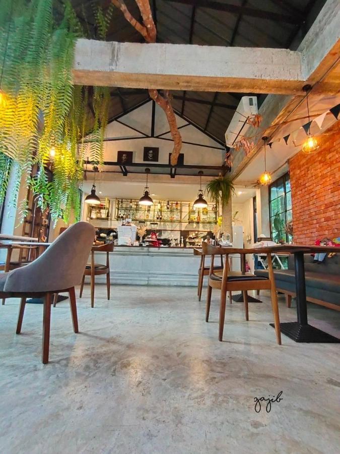 Gajib Bed&Breakfast Amphawa Ngoại thất bức ảnh